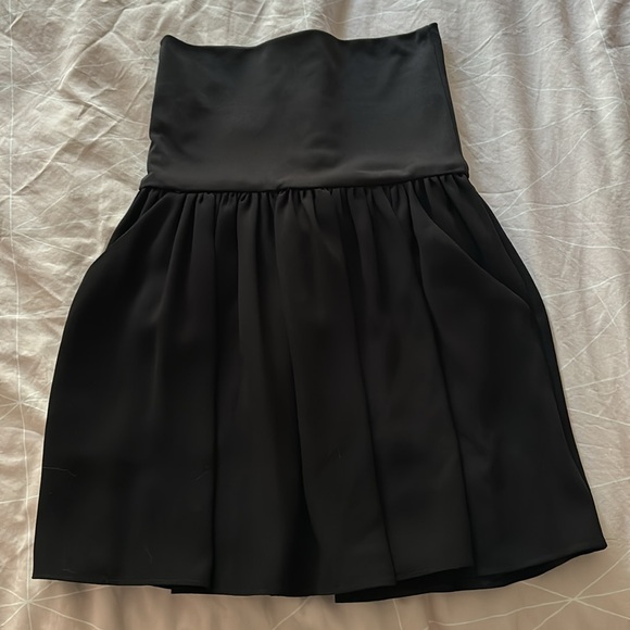 Skirt - Picture 2 of 4